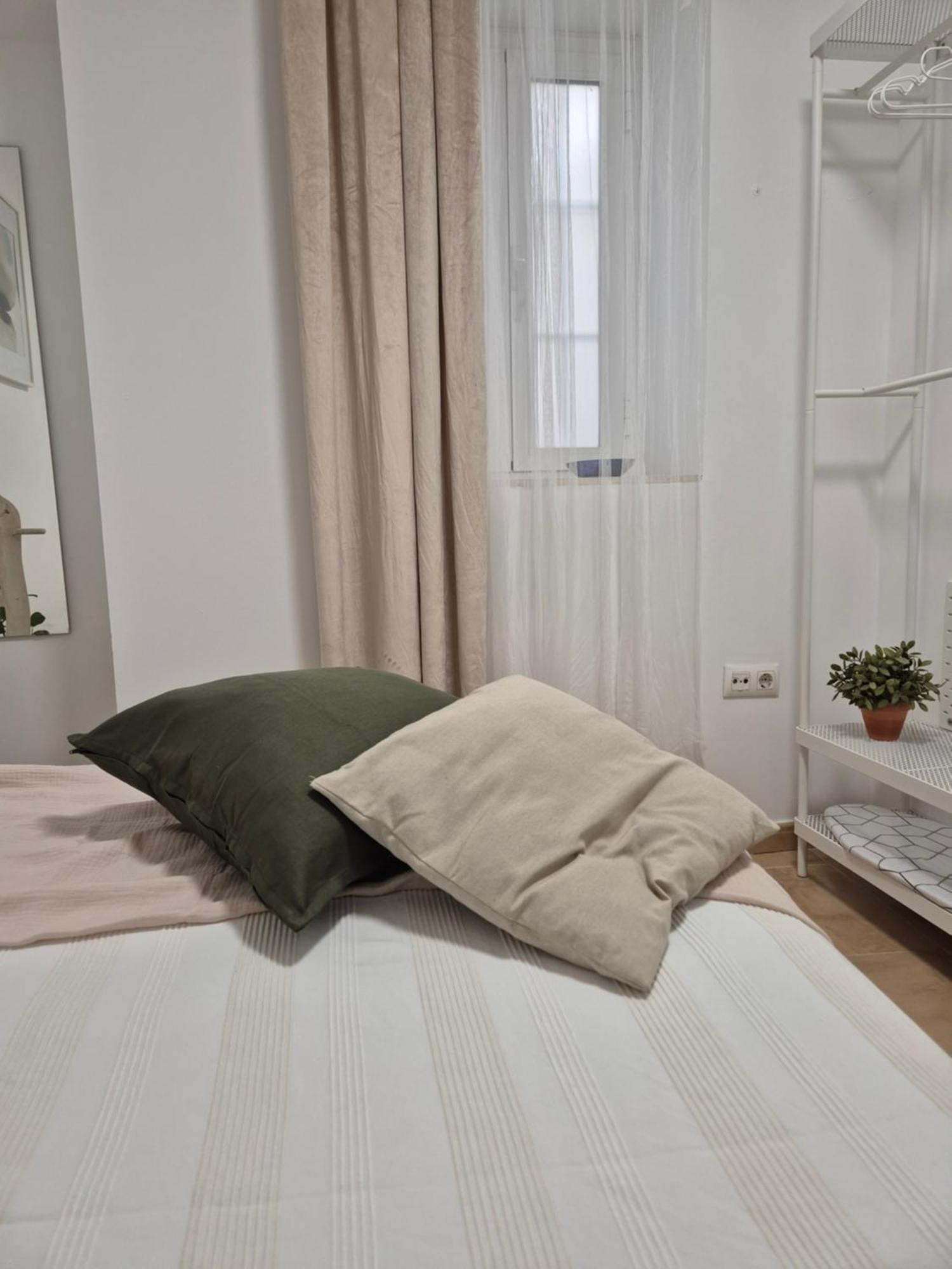 Hostfy Centro San Roman Sevilla Buitenkant foto